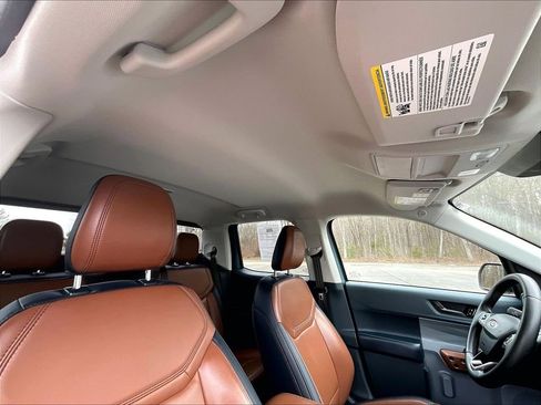 Used 2023 Ford Maverick Lariat w/ Equipment Group 500A Standard image 7