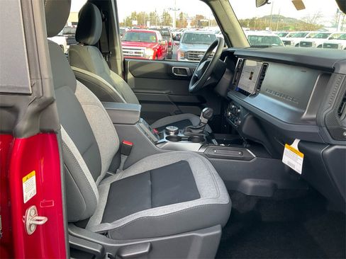 New 2025 Ford Bronco 4-Door w/ Sasquatch Package image 12