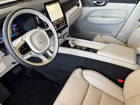 New 2026 Volvo XC60 B5 Ultra w/ Protection Package Premier image 9