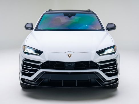 Used 2022 Lamborghini Urus image 10