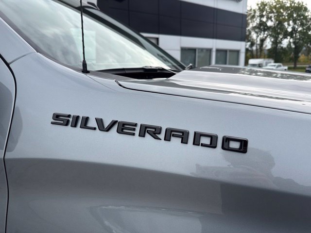 Certified 2023 Chevrolet Silverado 1500 RST w/ Rally Edition AWD/4WD image 10