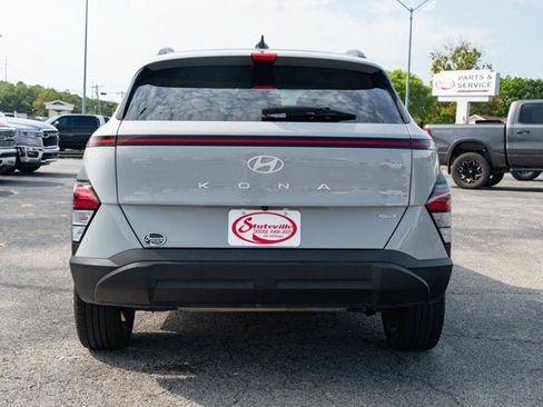 Used 2025 Hyundai Kona SEL AWD/4WD image 4