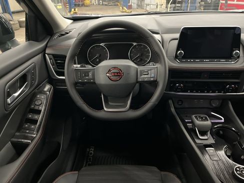 New 2026 Nissan Rogue SV AWD/4WD image 33