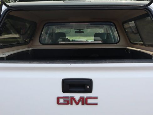 Used 2018 GMC Sierra 1500 4x4 Crew Cab w/ Sierra Convenience Package image 14
