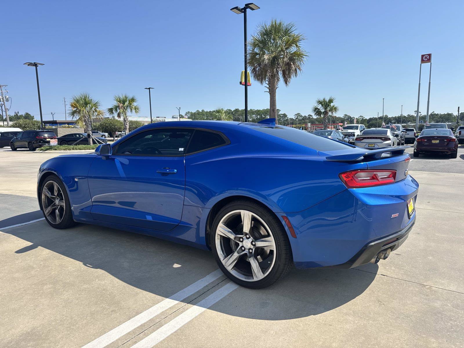 Used 2017 Chevrolet Camaro SS RWD image 5