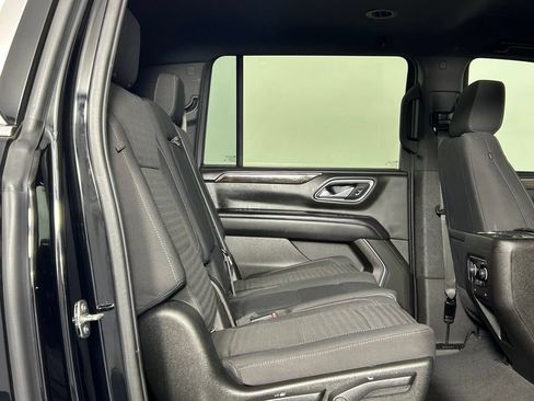Used 2021 Chevrolet Suburban LS w/ Driver Alert Package RWD image 13
