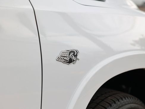 New 2026 RAM 1500 4x4 Crew Cab image 9