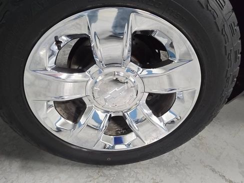 Used 2017 Chevrolet Silverado 1500 High Country image 48