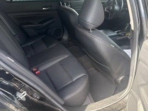 Certified 2022 Nissan Altima 2.5 SR w/ Midnight Edition Package FWD image 6