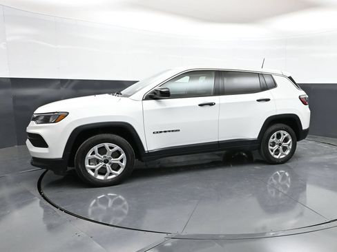 Used 2025 Jeep Compass Sport AWD/4WD image 28