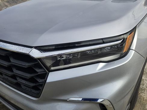 Used 2024 Honda Pilot EX-L image 9