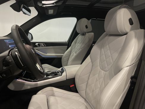 Used 2025 BMW X5 xDrive50e w/ Premium Package image 14