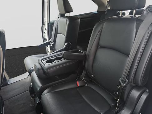 Used 2025 Honda Odyssey EX-L image 14