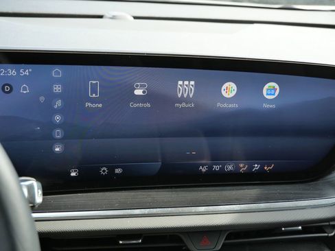 Used 2024 Buick Envision Preferred image 39