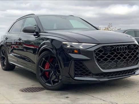 New 2026 Audi RS Q8 performance image 2