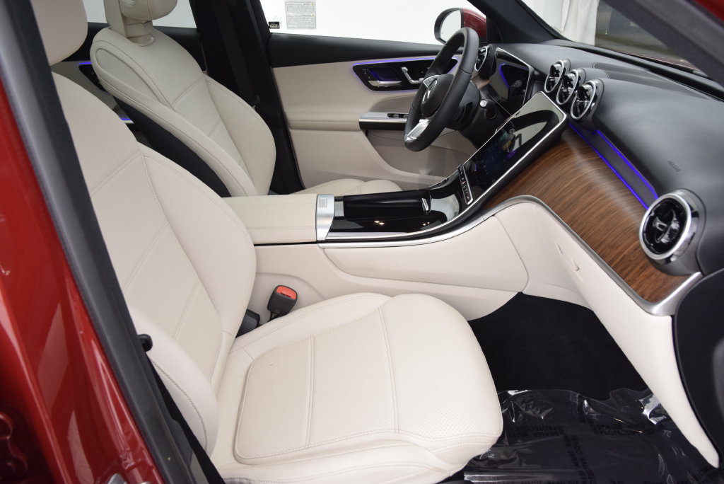 Certified 2026 Mercedes-Benz GLC 300 image 16