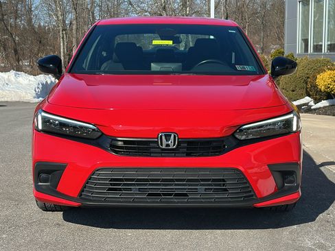 Used 2023 Honda Civic Sport image 3