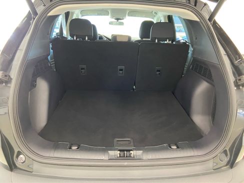 Used 2022 Ford Escape SE w/ SE Sport Appearance Package image 11