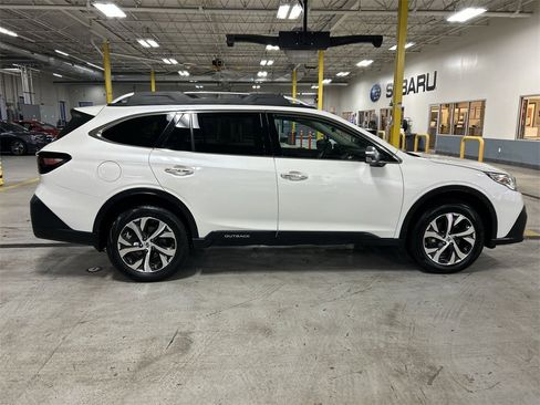 Certified 2020 Subaru Outback Touring image 9