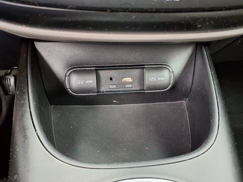 Used 2019 Kia Soul FWD image 28