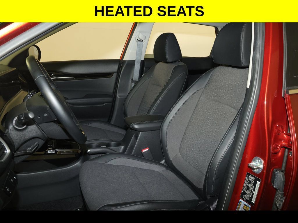 Used 2024 Kia Seltos S AWD/4WD image 3