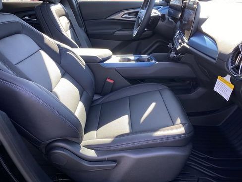 New 2026 Chevrolet Equinox EV LT FWD image 43