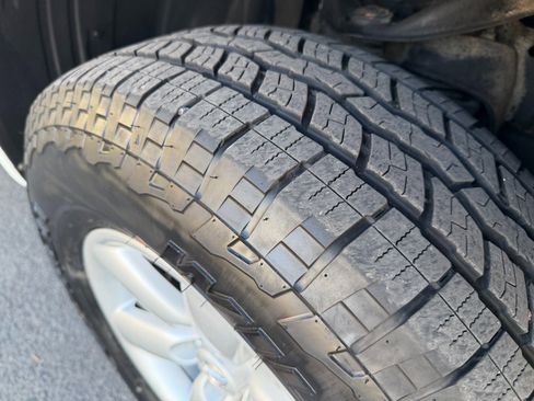 Used 2014 Nissan Titan SV image 17