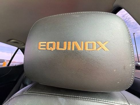 Used 2021 Chevrolet Equinox LT FWD image 30
