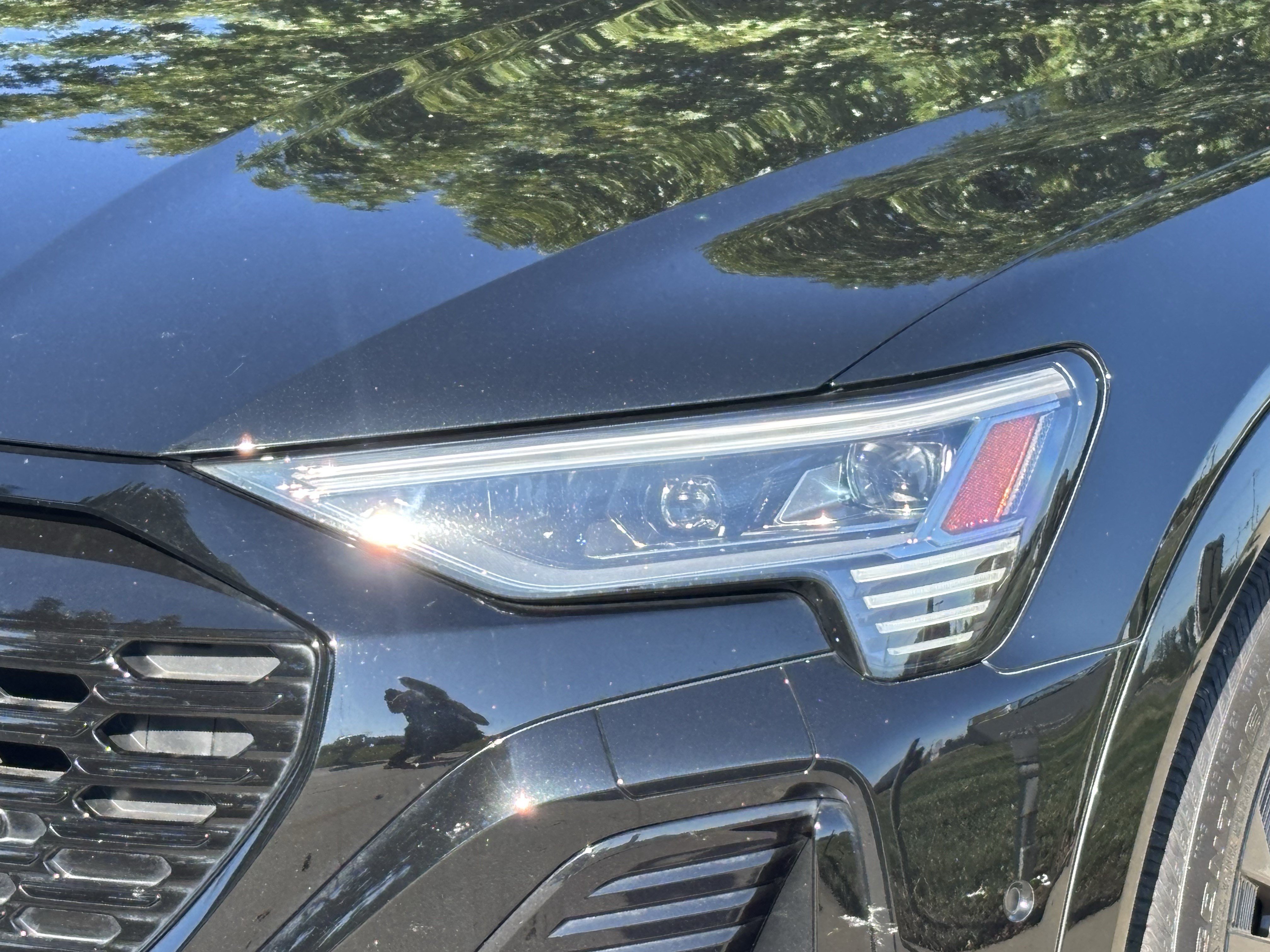 Used 2024 Audi Q8 e-tron Prestige w/ Prestige Package AWD/4WD image 7