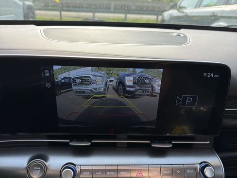 Used 2025 Hyundai Kona SEL AWD/4WD image 25