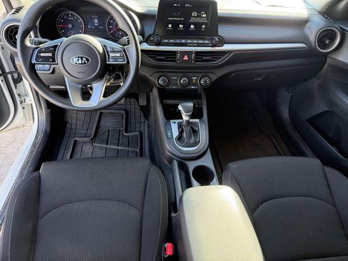 Used 2021 Kia Forte LXS FWD image 23
