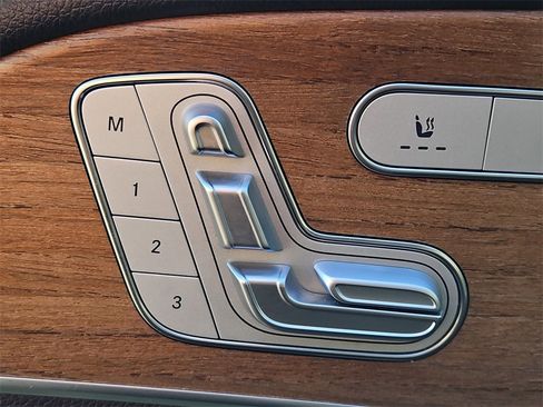 Used 2020 Mercedes-Benz GLE 450 4MATIC w/ Premium Package image 27