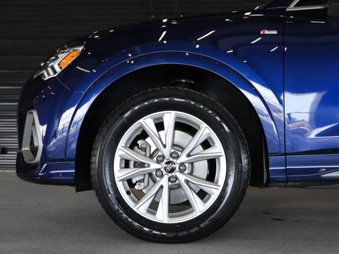 Used 2023 Audi Q3 2.0T Premium Plus w/ Premium Plus Package AWD/4WD image 5