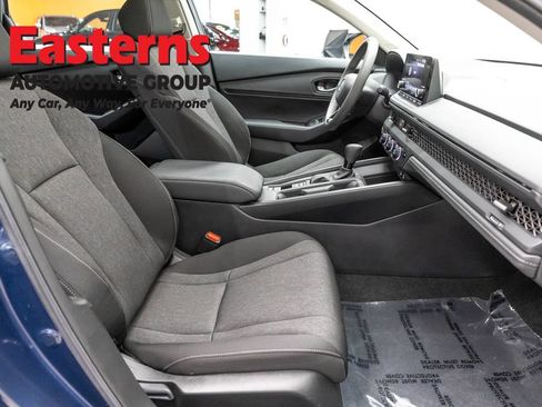 Used 2023 Honda Accord EX image 23