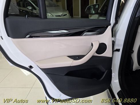 Used 2019 BMW X1 sDrive28i FWD image 13