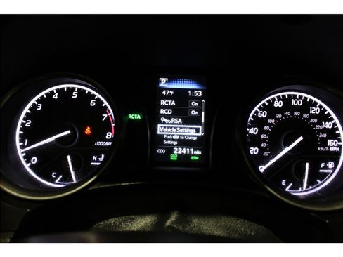 Used 2023 Toyota Camry SE image 29