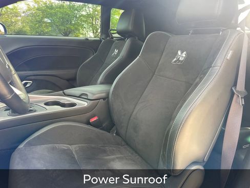 Used 2022 Dodge Challenger R/T Scat Pack RWD image 12