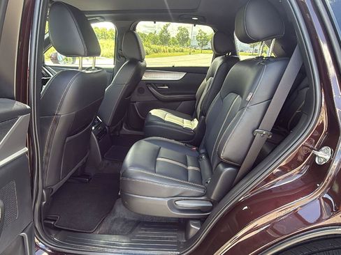 Certified 2025 MAZDA CX-90 Plug-In Hybrid w/ Premium Plus AWD/4WD image 24