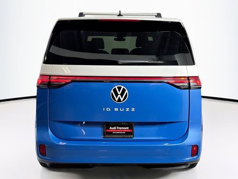 Used 2025 Volkswagen ID. Buzz 1st Edition image 6