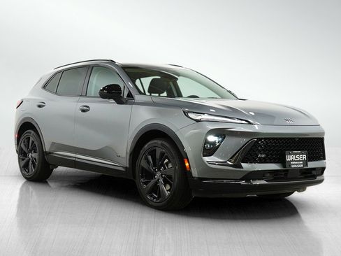 Used 2025 Buick Envision Sport Touring image 8