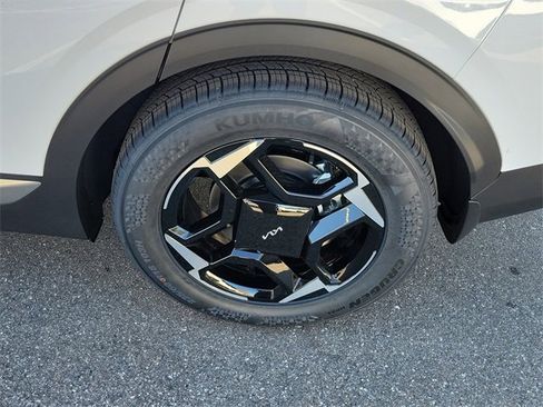 New 2026 Kia Sportage EX image 40