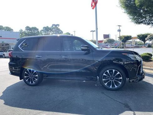 Used 2021 Lexus LX 570 4WD w/ Sport Package image 9