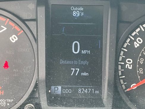 Used 2019 Toyota Tacoma SR w/ SR Convenience Package image 12