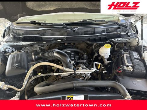 Used 2023 RAM 1500 Classic SLT AWD/4WD image 26