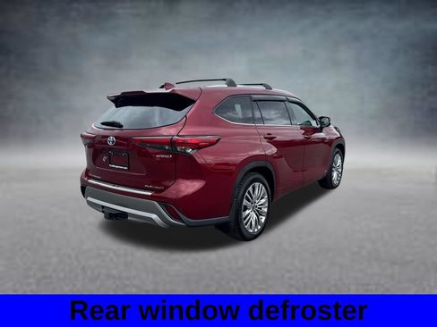 Used 2023 Toyota Highlander Platinum AWD/4WD image 5