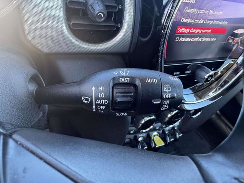 Used 2024 MINI Cooper SE image 23