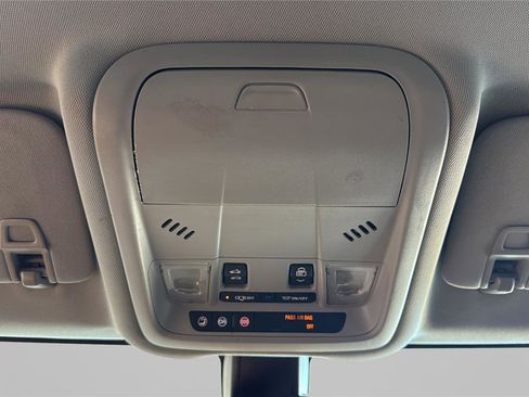 Used 2019 GMC Terrain SLE w/ Driver Convenience Package AWD/4WD image 26