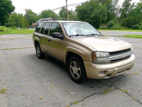 Used 2007 Chevrolet TrailBlazer LS AWD/4WD image 4
