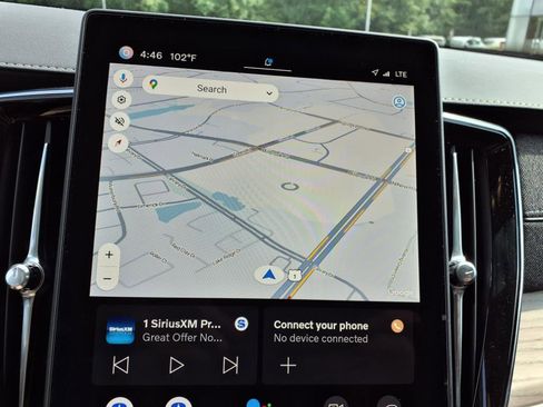 New 2025 Volvo XC90 B6 Core w/ Climate Package image 16