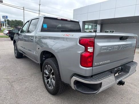 Used 2023 Chevrolet Silverado 1500 LT AWD/4WD image 28